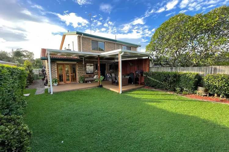 Fourth view of Homely semi-detached listing, 2/102 Christine Avenue, Burleigh Waters QLD 4220