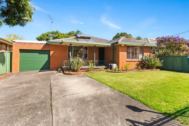 19 Jobson Avenue, Mount Ousley NSW 2519