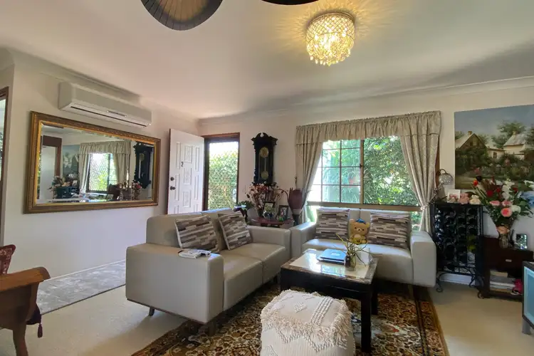 2/18 pumicestone Place, Golden Beach QLD 4551