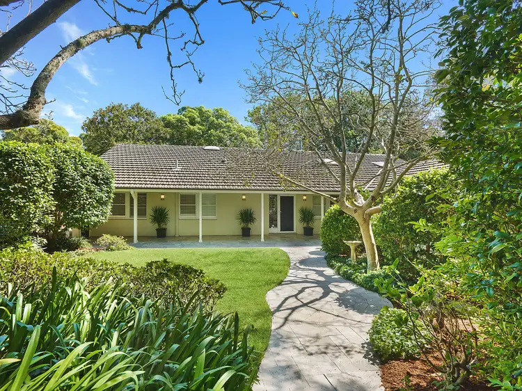 16 Cranford Avenue, St Ives NSW 2075