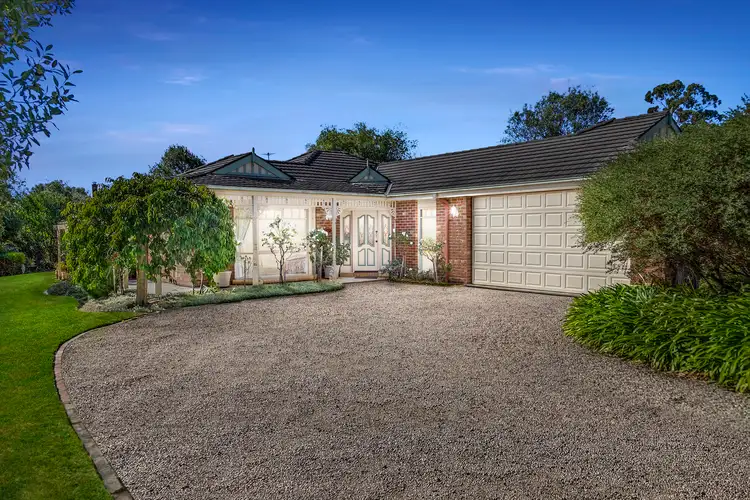 11 Hove Road, Rosebud VIC 3939