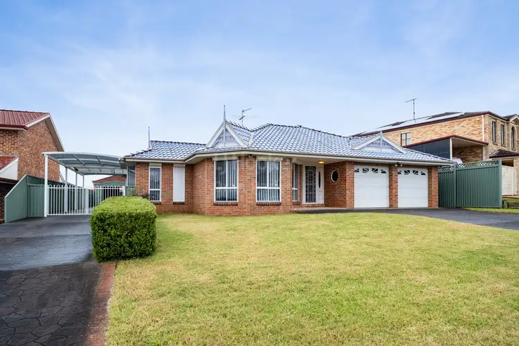 17 Mountain View Avenue, Glen Alpine NSW 2560