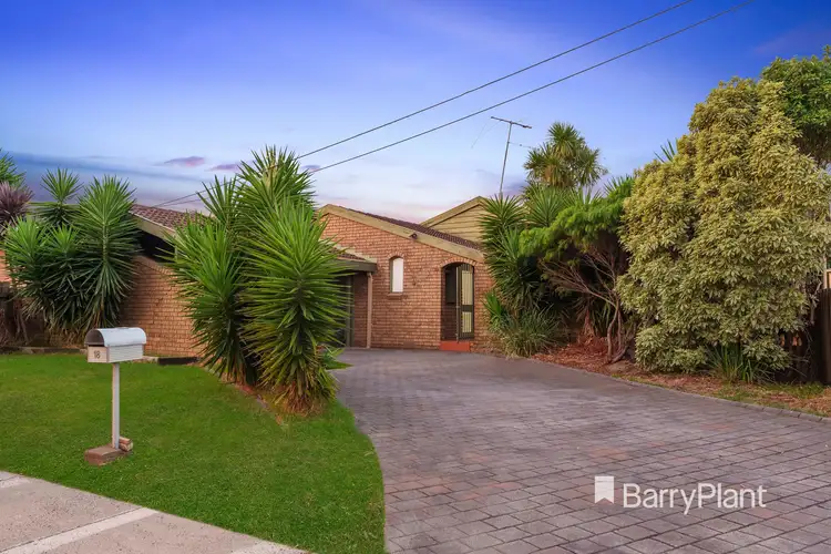 18 Dover Street, Albanvale VIC 3021