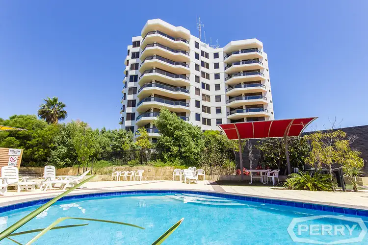 1/6A Valley Road, Halls Head WA 6210