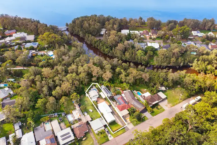 7 Gregory Street, Berkeley Vale NSW 2261