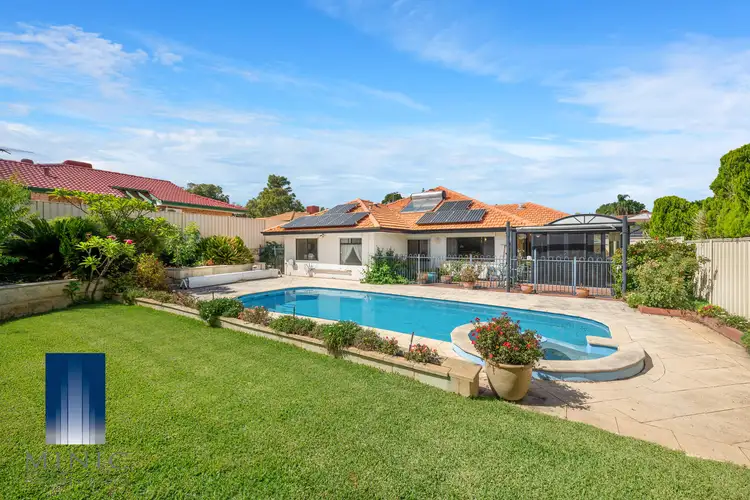 8 Haywood Trail, Leeming WA 6149
