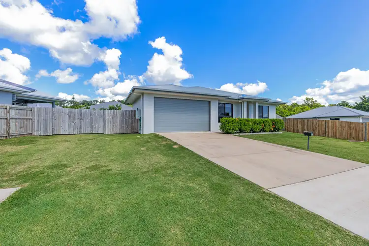 62 Parker Road, Cannonvale QLD 4802