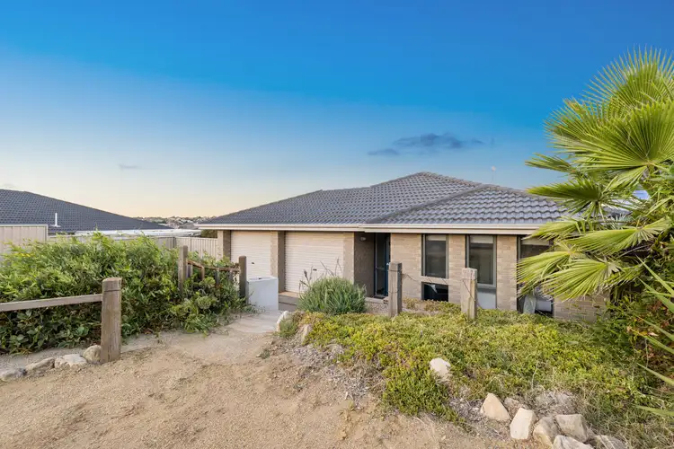 25 Manly Court, Seaford Rise SA 5169