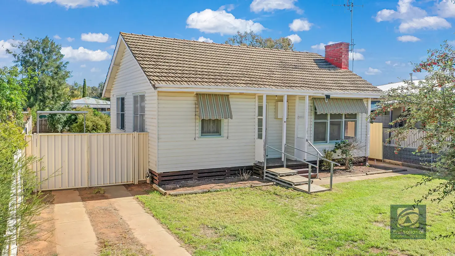Main view of Homely house listing, 21 Garden Crescent, Echuca VIC 3564
