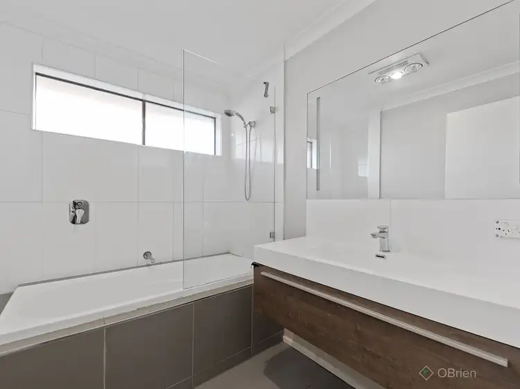 Fifth view of Homely house listing, 18 Calwell Court, Skye VIC 3977