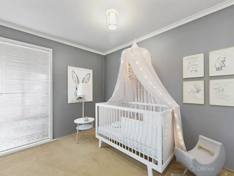 Sixth view of Homely house listing, 18 Calwell Court, Skye VIC 3977