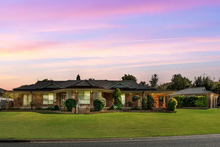 14 Robinia Close, Largs NSW 2320