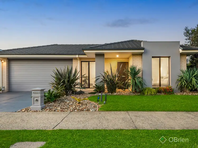 33 Nagle Drive, Sandhurst VIC 3977