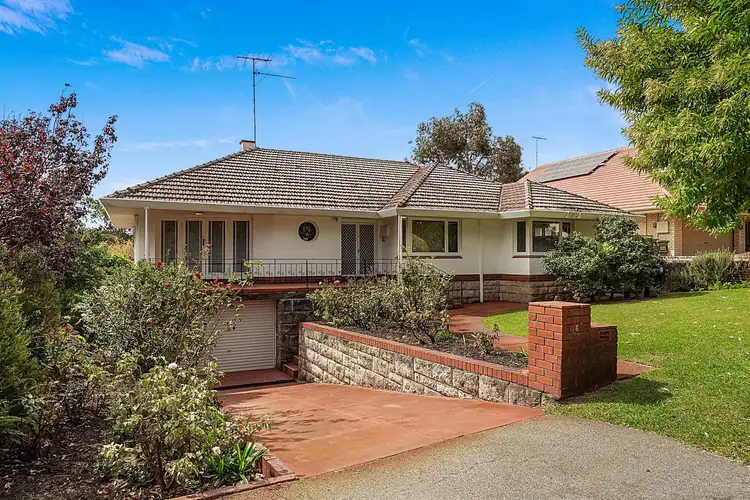 8 Oakdale Street, Floreat WA 6014