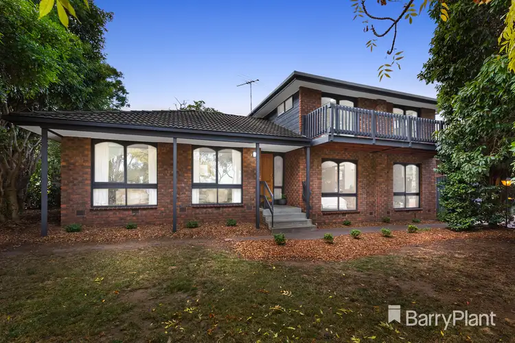 9 Eric Court, Wheelers Hill VIC 3150