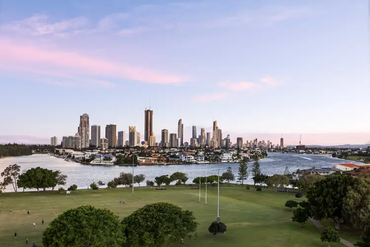 902/30 Brighton Parade, Southport QLD 4215