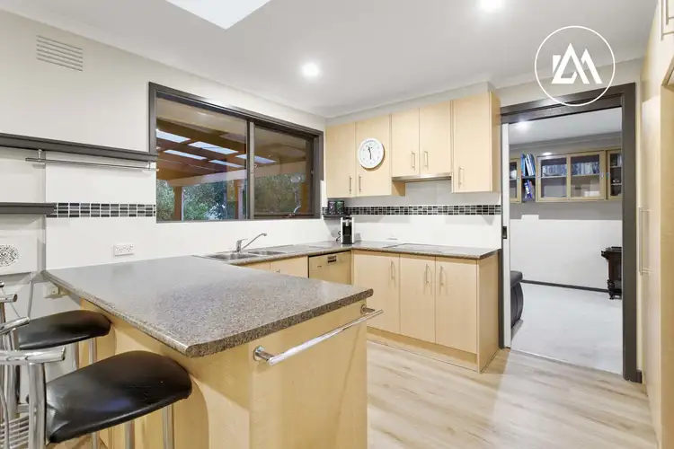 Fifth view of Homely house listing, 6 Chatswood Avenue, Langwarrin VIC 3910