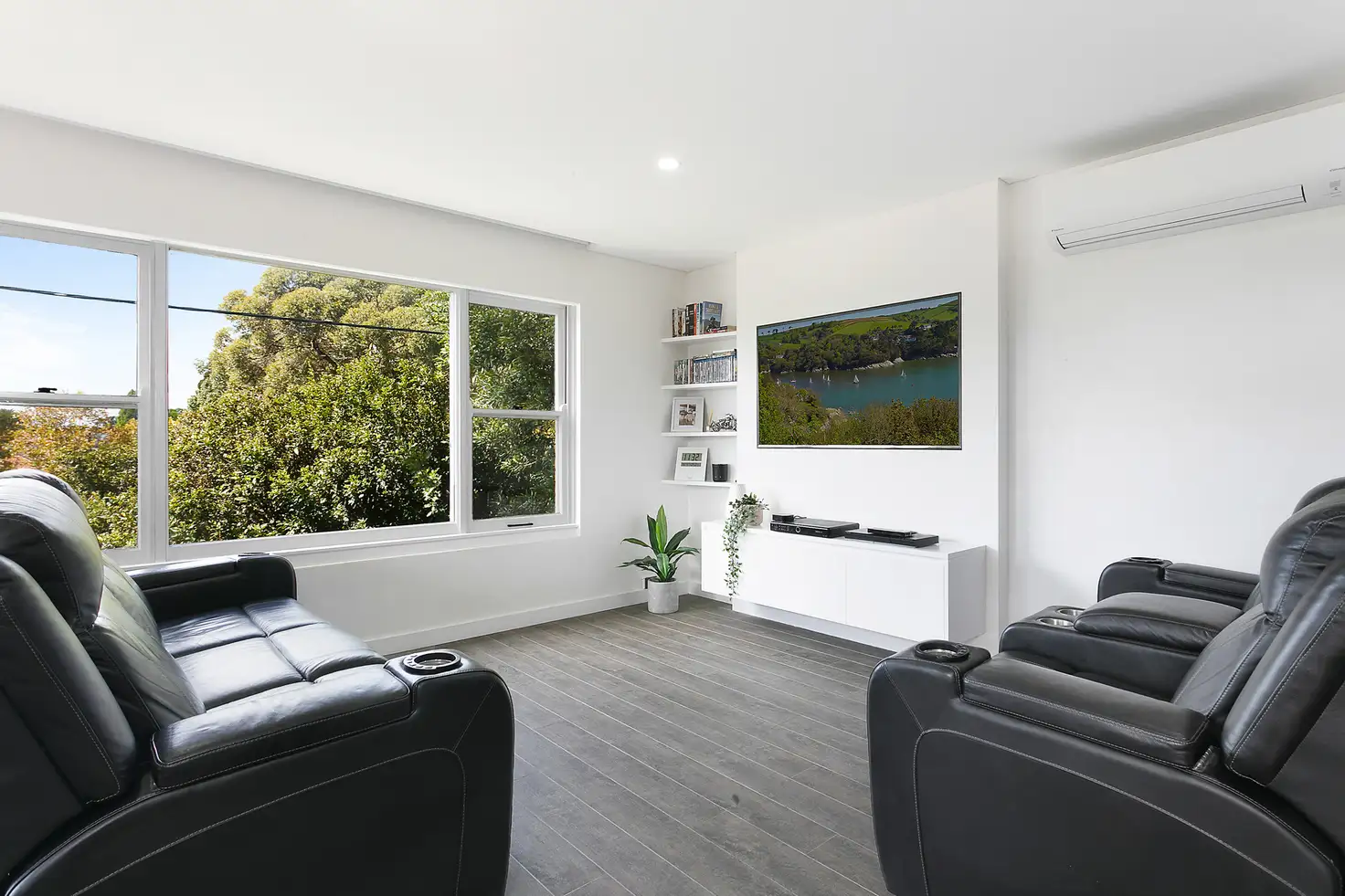 Main view of Homely unit listing, 5/149 Cawarra Road, Caringbah NSW 2229