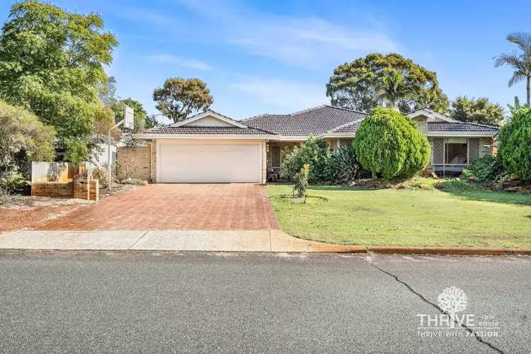 9 Hayes Road, Leeming WA 6149