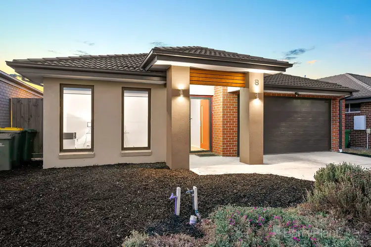 Second view of Homely house listing, 8 Rebecca Court, Pakenham VIC 3810