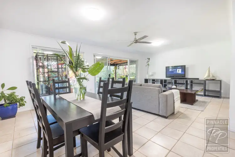 10 Robusta Place, Forest Lake QLD 4078