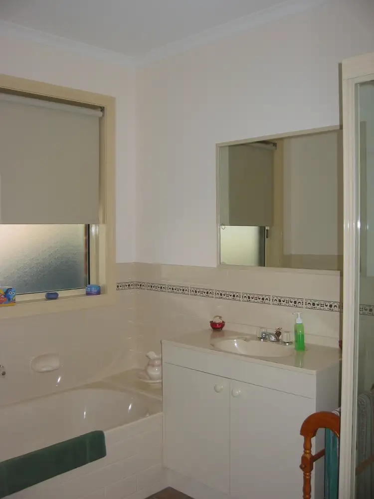 Sixth view of Homely townhouse listing, 1/6 Simmie Street, Echuca VIC 3564