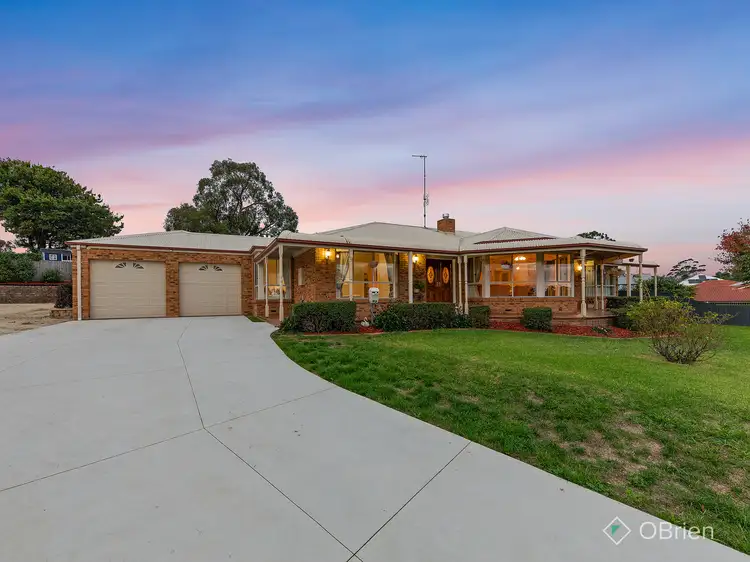 11 Briarwood Close, Garfield VIC 3814