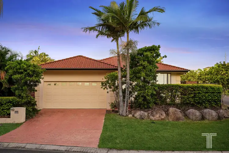 19 Coventry Circuit, Carindale QLD 4152