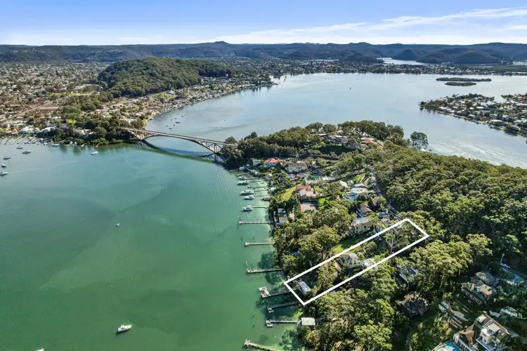 116 Daley Avenue, Daleys Point NSW 2257
