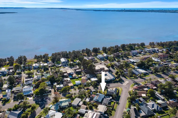 Main view of Homely house listing, 52 Kerry Crescent, Berkeley Vale NSW 2261