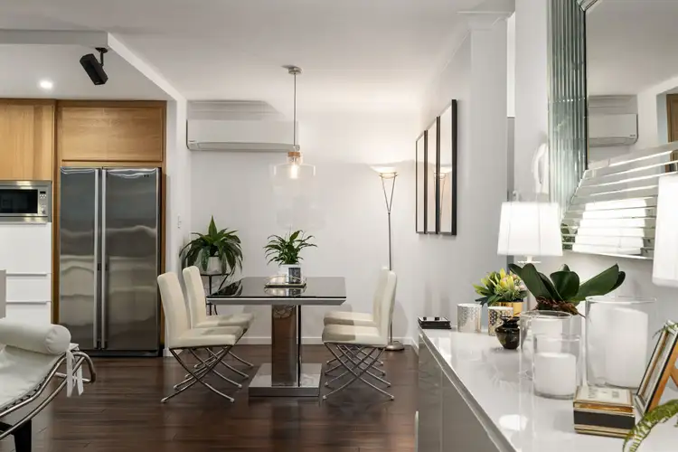 Fifth view of Homely apartment listing, 2/12 Hanworth Street, East Brisbane QLD 4169