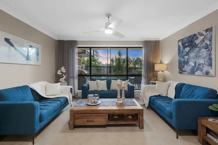 18 Ridgeview Street, Carindale QLD 4152