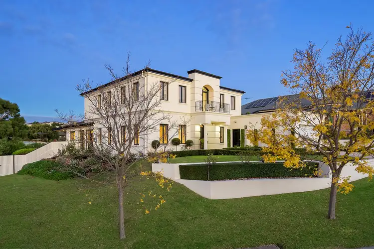 13 Lochgoin Mews, Highton VIC 3216