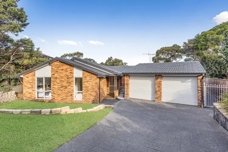 16 Lambeth Place, Illawong NSW 2234