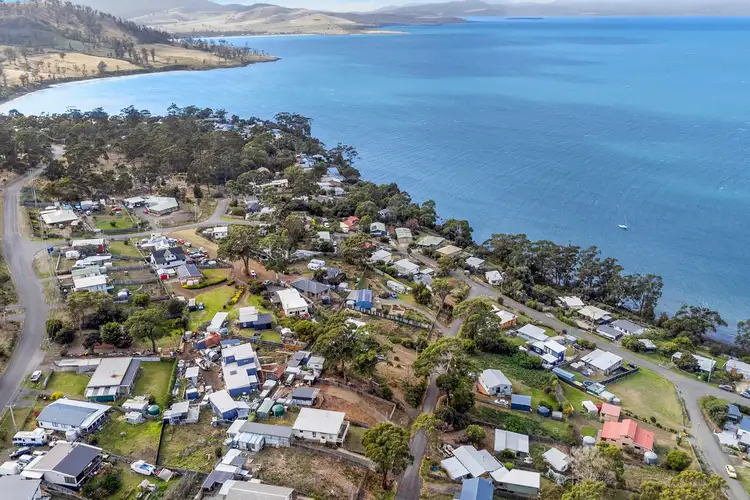 13 Broom Street, Primrose Sands TAS 7173