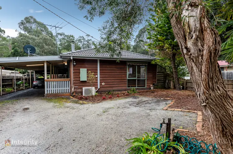 11 Shirley Crescent, Woori Yallock VIC 3139