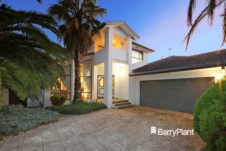 15 Hampshire Court, Rowville VIC 3178