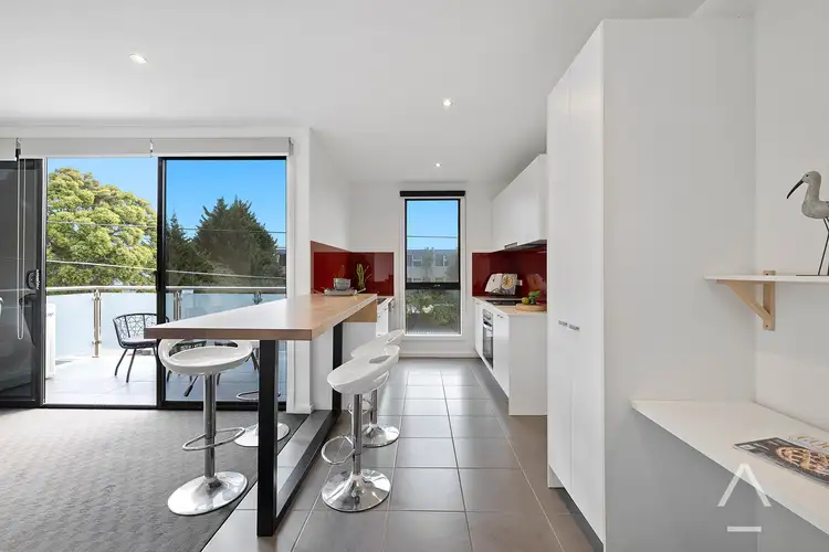 2/340 Bay Road, Cheltenham VIC 3192