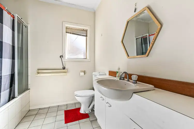 Fifth view of Homely villa listing, 2/427 Bell Street, Pascoe Vale South VIC 3044