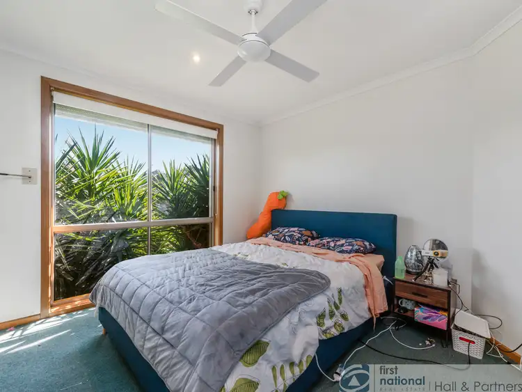 Fifth view of Homely unit listing, 2/15 Arthur Phillip Drive, Endeavour Hills VIC 3802
