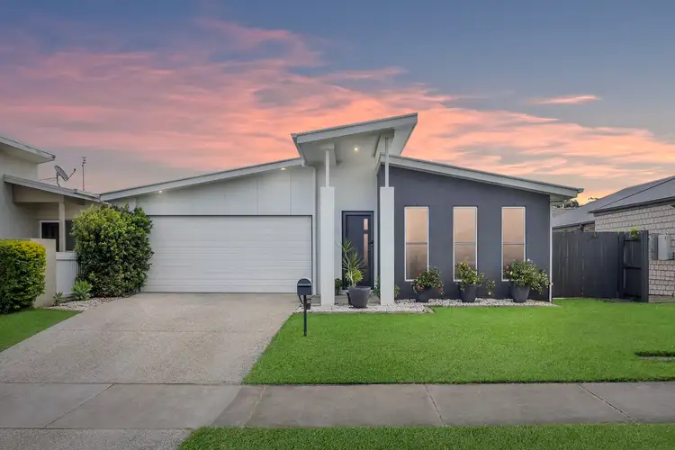 15 Howitt Street, Caloundra West QLD 4551