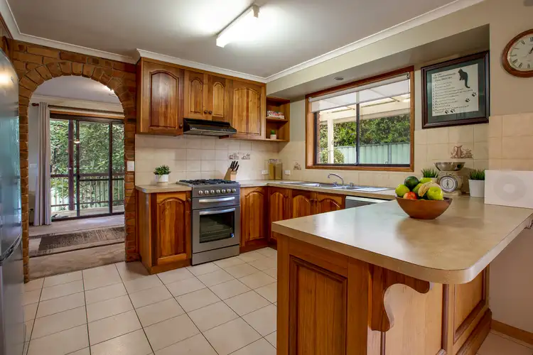 Sixth view of Homely house listing, 4 Karl Court, Lavington NSW 2641