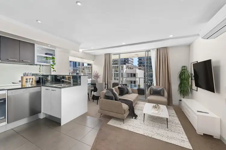 906/16 Merivale Street