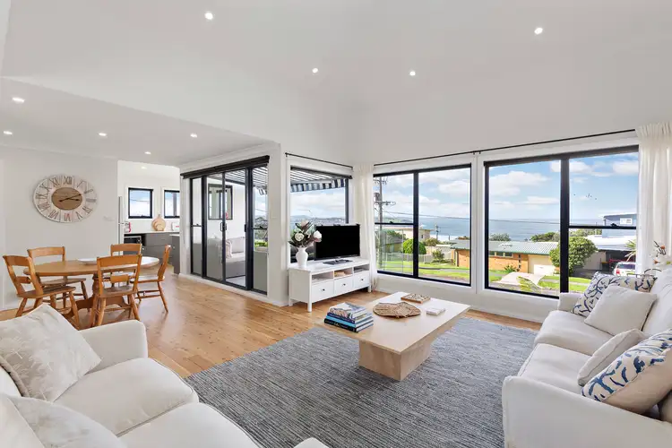 1 The Circuit, Kiama Downs NSW 2533