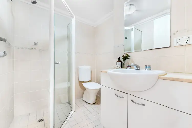 Fourth view of Homely studio listing, 28/13 Ernest Street, Crows Nest NSW 2065