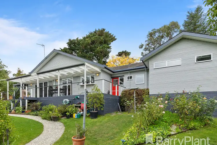2114 Geelong Road