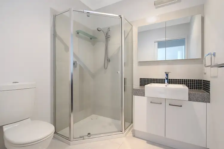 Fifth view of Homely house listing, 16 Elmwood Circuit, Wodonga VIC 3690