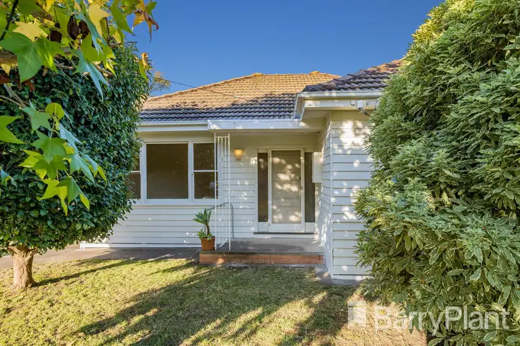 Second view of Homely house listing, 27 Sheridan Street, Hamlyn Heights VIC 3215
