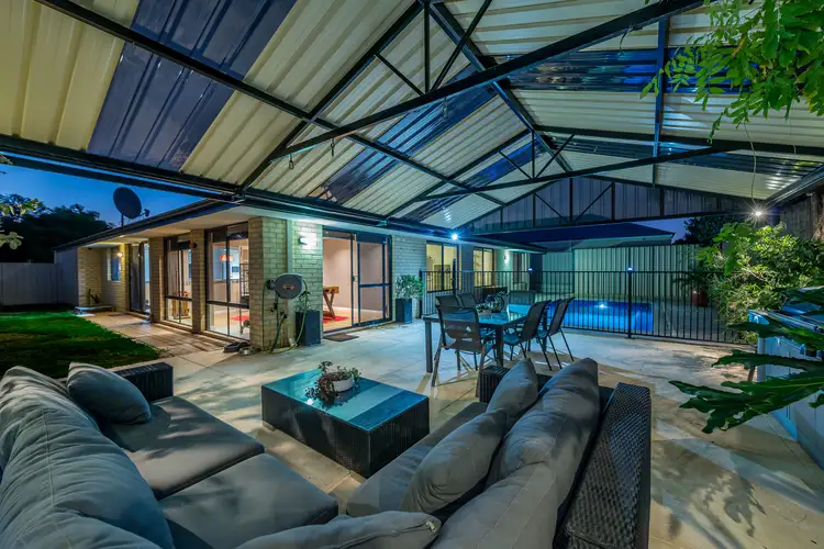 39 Busch Parkway, Pearsall WA 6065