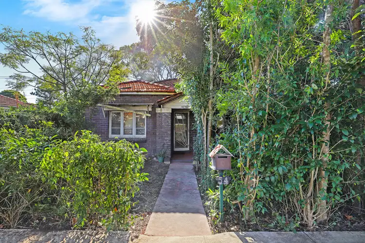 54 Ismay Avenue